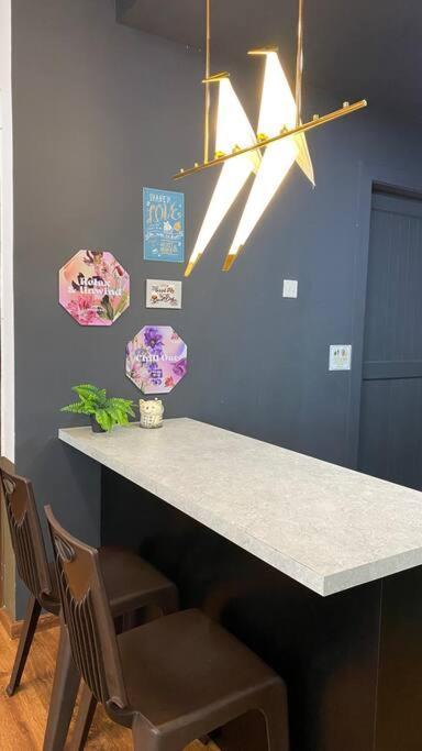 8Pax Cozy Home Stay Jazz Suites 1 Vivacity Kuching Sarawak 3Br Esterno foto